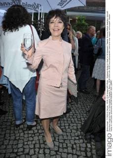 Premiere Honig im Kopf im Schlosspark Theater Simone Rethel-Heesters Ankunft Premiere Honig im Kopf im Schlosspark Theater in Berlin, 18.06.2016