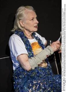 MILAN, June 19, 2016 -- British designer Vivienne Westwood receives interviews backstage before her Spring-Summer 2016-2017 collection for men, part of the Milan Fashion Week in Milan, Italy, on June 19, 2016. ) ITALY-MILAN-FASHION WEEK-MEN-VIVIENNE WESTWOOD jinxyu 