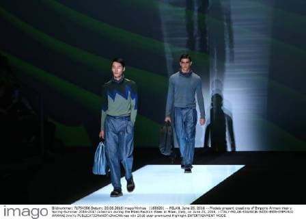 (160620) -- MILAN, June 20, 2016 -- Models present creations of Emporio Armani men s Spring-Summer 2016-2017 collection during the Milan Fashion Week in Milan, Italy, on June 20, 2016. ) ITALY-MILAN-FASHION WEEK-MEN-EMPORIO ARMANI JinxYu 