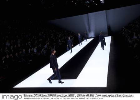 (160620) -- MILAN, June 20, 2016 -- Models present creations of Emporio Armani men s Spring-Summer 2016-2017 collection during the Milan Fashion Week in Milan, Italy, on June 20, 2016. ) ITALY-MILAN-FASHION WEEK-MEN-EMPORIO ARMANI JinxYu 