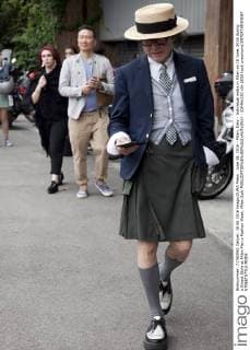June 18, 2016 - Milan, Italy - Individual walks in Milan on 18 June, 2016 during a Street Style at Milan Men s Fashion Week. Milan Italy  - ZUMAn230
