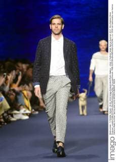milan s Fashion Week Spring Summer 2017. Etro Fashion Show Pictured: models  SimonaxChioccia