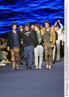milan s Fashion Week Spring Summer 2017. Etro Fashion Show Pictured: models  SimonaxChioccia