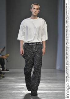 Mailand Men s Fashion Week - Strateas Carlucci Modenschau Milan Men s Fashion Week Spring Summer 2017 Milan Fashion Week, Spring Summer 2017.Strateas Carlucci fashion show. Pictured: model  RiccardoxGiordanoxFotosicki