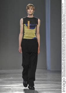 Mailand Men s Fashion Week - Strateas Carlucci Modenschau Milan Men s Fashion Week Spring Summer 2017 Milan Fashion Week, Spring Summer 2017.Strateas Carlucci fashion show. Pictured: model  RiccardoxGiordanoxFotosicki