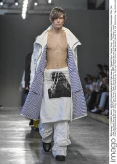 Mailand Men s Fashion Week - Strateas Carlucci Modenschau Milan Men s Fashion Week Spring Summer 2017 Milan Fashion Week, Spring Summer 2017.Strateas Carlucci fashion show. Pictured: model  RiccardoxGiordanoxFotosicki