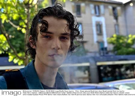 Milan: Guest attends Fendi men show Model outside Fendi during the Milan Men s Fashion .  GaetanoxPiazzolla