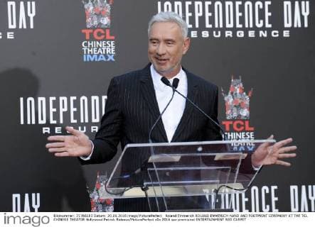 Roland Emmerich ROLAND EMMERICH HAND AND FOOTPRINT CEREMONY AT THE TCL CHINESE THEATER Hollywood Patrick Rideaux PicturePerfect