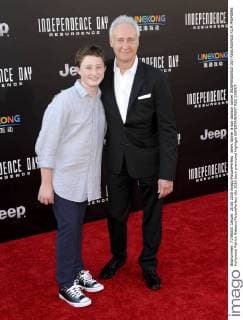 Brent Spiner & son Jackson Spiner INDEPENDENCE DAY RESURGENCE FILM PREMIERE Hollywood Patrick Rideaux PicturePerfect
