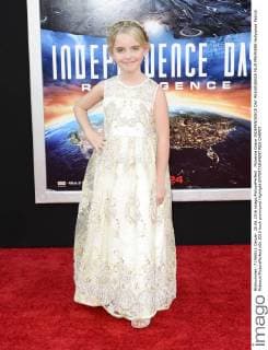 Mckenna Grace INDEPENDENCE DAY RESURGENCE FILM PREMIERE Hollywood Patrick Rideaux PicturePerfect