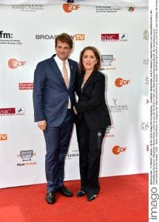 Academy-Botschafter und Produzent Leopold Hoesch und Geschäftsführerin der Filmstiftung Nordrhein-Westfalen Petra Müller kommen am 20.06.2016 in Köln zur Abendveranstaltung anlässich der Jurysitzung zum international Emmy Award 2016 - Semi-Final Round of Judging der International Emmy Awards -