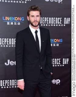 June 20, 2016 - Hollywood, California, U.S. - Liam Hemsworth arrives for the premiere of the film Independence Day: Resurgence at the Chinese theater. Hollywood U.S. - ZUMAo05_