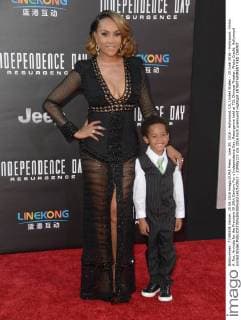 June 20, 2016 - Hollywood, CA, United States - 20 June 2016 - Hollywood. Vivica A. Fox. Arrivals for the Premiere Of 20th Century Fox s Independence Day: Resurgence held at TCL Chinese Theater. Photo Credit: Hollywood United States - ZUMAa123