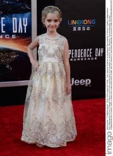 Cast member Mckenna Grace attends the premiere of the sci-fi motion Independence Day: Resurgence at the El Capitan Theatre in the Hollywood section of Los Angeles on June 20, 2016. Storyline: Two decades after the first Independence Day invasion, Earth is faced with a new extra-Solar threat. But will mankind s new space defenses be enough?  LAP2016062013 JIMxRUYMEN