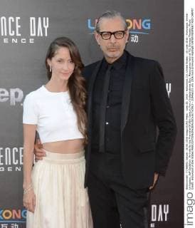 June 20, 2016 - Hollywood, CA, United States - 20 June 2016 - Hollywood. Emilie Livingston, Jeff Goldblum. Arrivals for the Premiere Of 20th Century Fox s Independence Day: Resurgence held at TCL Chinese Theater. Photo Credit: Hollywood United States - ZUMAa123