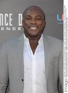 June 20, 2016 - Hollywood, CA, United States - 20 June 2016 - Hollywood. Deobia Oparei. Arrivals for the Premiere Of 20th Century Fox s Independence Day: Resurgence held at TCL Chinese Theater. Photo Credit: Hollywood United States - ZUMAa123