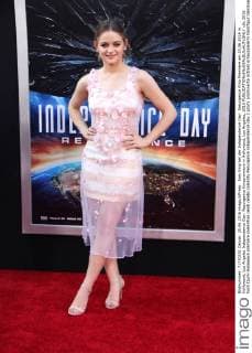 Joey King bei der Independence Day: Resurgence KIno Premiere am 20.06.2016 in Hollywood, Los Angeles Independence Day: Resurgence Kinopremiere in Hollywood, Los Angeles, 2016 