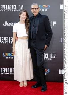 Jeff Goldblum und seine Ehefrau Emilie Livingston bei der Independence Day: Resurgence KIno Premiere am 20.06.2016 in Hollywood, Los Angeles Independence Day: Resurgence Kinopremiere in Hollywood, Los Angeles, 2016 