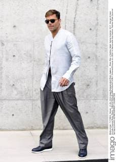 Milan Man s Fashion Week Spring Summer 2017. Giorgio Armani Arrivals Pictured Ricky Martin  SimonaxChioccia