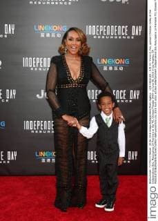 LOS ANGELES - JUN 20: Vivica A. Fox, godson Christian Kelley at the Independence Day: Resurgence LA Premiere at the TCL Chinese Theater IMAX on June 20, 2016 in Los Angeles, CA  KathyxHutchins