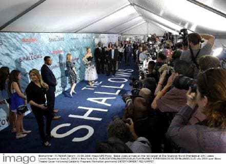 Blake Lively arrives on the red carpet at The Shallows World Premiere at AMC Loews Lincoln Square on June 21, 2016 in New York City.  NYP20160621110 JOHNxANGELILLO
