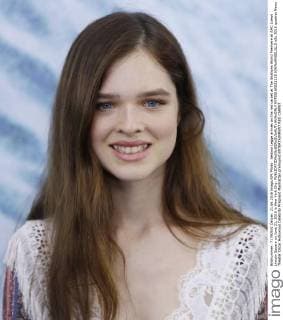 Sedona Legge arrives on the red carpet at The Shallows World Premiere at AMC Loews Lincoln Square on June 21, 2016 in New York City.  NYP20160621118 JOHNxANGELILLO