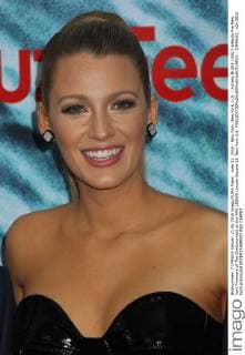 June 21, 2016 - New York, New York, U.S. - Actress BLAKE LIVELY attends the New York Premiere of The Shallows held at the AMC LOEWS Lincoln Square 13. New York U.S. - ZUMAk03_