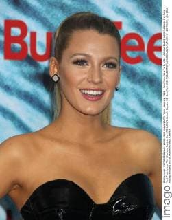 June 21, 2016 - New York, New York, U.S. - Actress BLAKE LIVELY attends the New York Premiere of The Shallows held at the AMC LOEWS Lincoln Square 13. New York U.S. - ZUMAk03_