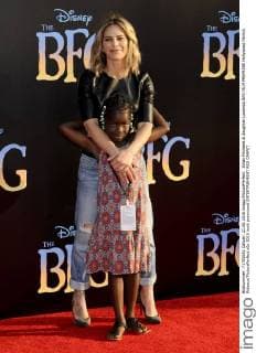 Jillian Michaels & daughter Lukensia BFG FILM PREMIERE Hollywood Patrick Rideaux PicturePerfect