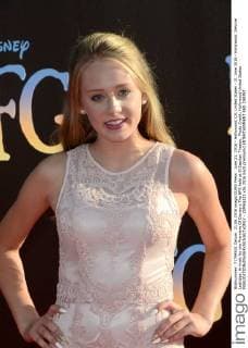 June 21, 2016 - Hollywood, CA, United States - 21 June 2016 - Hollywood. DeVore Ledridge. Arrivals for the Premiere Of Disney s The BFG held at El Capitan Theater. Photo Credit: Hollywood United States - ZUMAa123