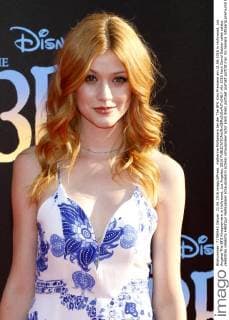Katherine McNamara bei der The BFG Kino Premiere am 21.06.2016 in Hollywood, Los Angeles The BFG Kinopremiere in Hollywood, Los Angeles, 2016 