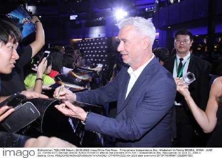 Filmpremiere Independence Day: Wiederkehr in Peking BEIJING, CHINA - JUNE 22: (CHINA OUT) German director Roland Emmerich attends the premiere of his film Independence Day: Resurgence on June 22, 2016 in Beijing, China.  CFP487043232