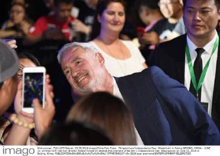 Filmpremiere Independence Day: Wiederkehr in Peking BEIJING, CHINA - JUNE 22: (CHINA OUT) German director Roland Emmerich attends the premiere of his film Independence Day: Resurgence on June 22, 2016 in Beijing, China.  CFP487043237