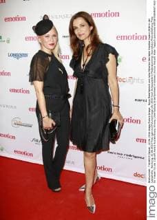 Nova Meierhenrich und Julia-Niharika Sen beim Emotion Award 2016 in der Laeiszhalle. Hamburg, 22.06.2016 Foto:xgbrcix xFuturexImage