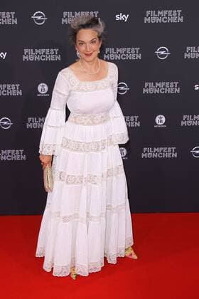 Irina Wanka bei der Eröffnung vom Filmfest München mit der Kino Premiere von Toni Erdmann am 23.06.2016 in München Eroeffnung Opening Filmfest Muenchen 2016 