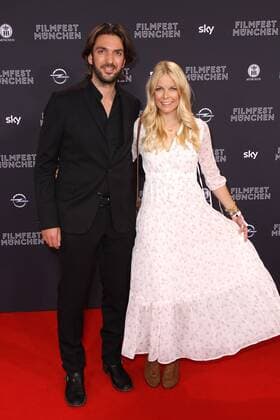 Max Wiedemann udn Tina Kaiser bei der Eröffnung vom Filmfest München mit der Kino Premiere von Toni Erdmann am 23.06.2016 in München Eroeffnung Opening Filmfest Muenchen 2016 