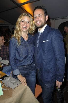 Susan Sideropoulos mit Ehemann Jakob Shtizberg bei der Premiere von Der Schatz im Silbersee bei den Karl-May-Spielen Bad Segeberg im Freilichttheater am Kalkberg. Bad Segeberg, 25.06.2016 Foto:xU.xGeislerx xFuturexImage