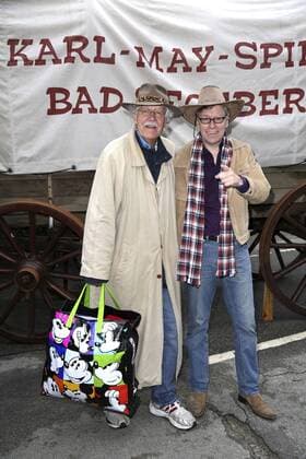 Carlo von Tiedemann und Thorsten Laussch bei der Premiere von Der Schatz im Silbersee bei den Karl-May-Spielen Bad Segeberg im Freilichttheater am Kalkberg. Bad Segeberg, 25.06.2016 Foto:xS.xGabschx xFuturexImage