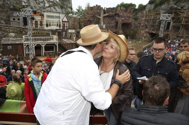 Markus Majowski und Ute Thienel bei der Premiere von Der Schatz im Silbersee bei den Karl-May-Spielen Bad Segeberg im Freilichttheater am Kalkberg. Bad Segeberg, 25.06.2016 Foto:xS.xGabschx xFuturexImage