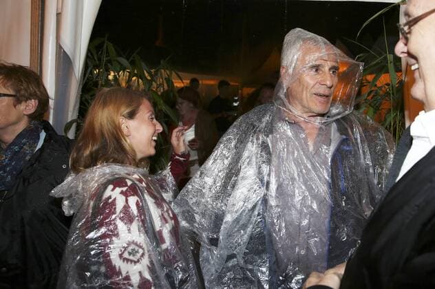 Gojko Mitic und Begleitung bei der Premiere von Der Schatz im Silbersee bei den Karl-May-Spielen Bad Segeberg im Freilichttheater am Kalkberg. Bad Segeberg, 25.06.2016 Foto:xS.xGabschx xFuturexImage