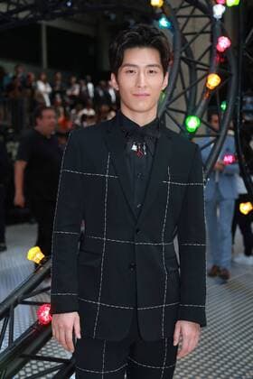 PARIS, FRANCE - JUNE 25: Chinese actors Shawn Dou arrives at the Dior Homme Menswear Spring Summer 2017 show as part of Paris Fashion Week on June 25, 2016 in Paris, France.  CFP487236411