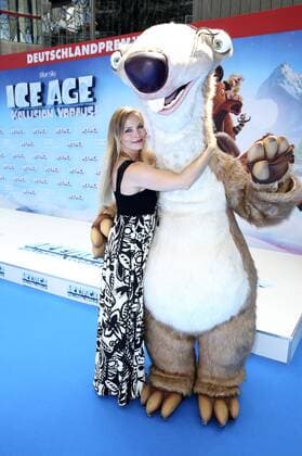 Regina Halmich bei der Premiere des Kinofilms Ice Age - Kollision voraus! Ice Age: Collision Course im Cinestar Sony Center. Berlin, 26.06.2016 Foto:xS.xGabschx xFuturexImage