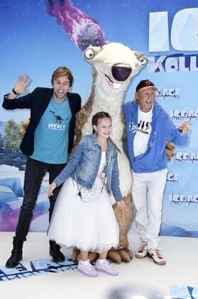 Freshtorge, Faye Montana und Otto Waalkes bei der Premiere des Kinofilms Ice Age - Kollision voraus! Ice Age: Collision Course im Cinestar Sony Center. Berlin, 26.06.2016 Foto:xFredericx xFuturexImage