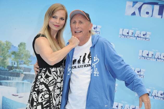 Deutschlandpremiere ICE AGE Kollision Voraus Regina Halmich, Otto Gerhard Waalkes Ankunft zur Deutschlandpremiere ICE AGE Kollision Voraus im Cine Star SonyCenter in Berlin 26.06.2016