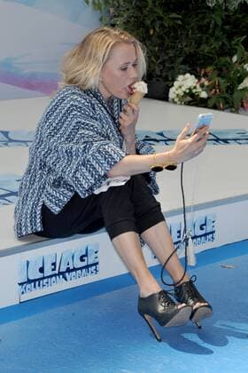 Deutschlandpremiere ICE AGE Kollision Voraus Nova Meierhenrich Ankunft zur Deutschlandpremiere ICE AGE Kollision Voraus im Cine Star SonyCenter in Berlin 26.06.2016