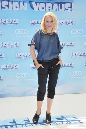 Deutschlandpremiere ICE AGE Kollision Voraus Nova Meierhenrich Ankunft zur Deutschlandpremiere ICE AGE Kollision Voraus im Cine Star SonyCenter in Berlin 26.06.2016