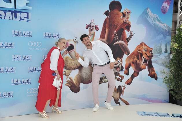 Deutschlandpremiere ICE AGE Kollision Voraus Barbara Schoene, Leonard Freier Ankunft zur Deutschlandpremiere ICE AGE Kollision Voraus im Cine Star SonyCenter in Berlin 26.06.2016