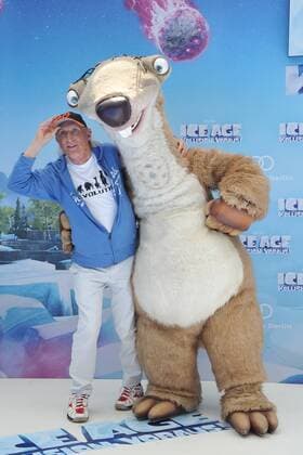 Deutschlandpremiere ICE AGE Kollision Voraus Otto Gerhard Waalkes Ankunft zur Deutschlandpremiere ICE AGE Kollision Voraus im Cine Star SonyCenter in Berlin 26.06.2016