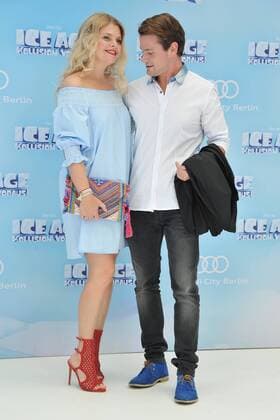 Deutschlandpremiere ICE AGE Kollision Voraus Anne-Sophie Briest, Rocko Stark Ankunft zur Deutschlandpremiere ICE AGE Kollision Voraus im Cine Star SonyCenter in Berlin 26.06.2016