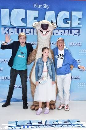 Freshtorge, Faye Montana Briest und Otto Waalkes bei der Ice Age- Kollision Voraus Kino Premiere am 26.06.2016 in Berlin Ice Age-Kollision VorausÒ Kinopremiere 2016 in Berlin 
